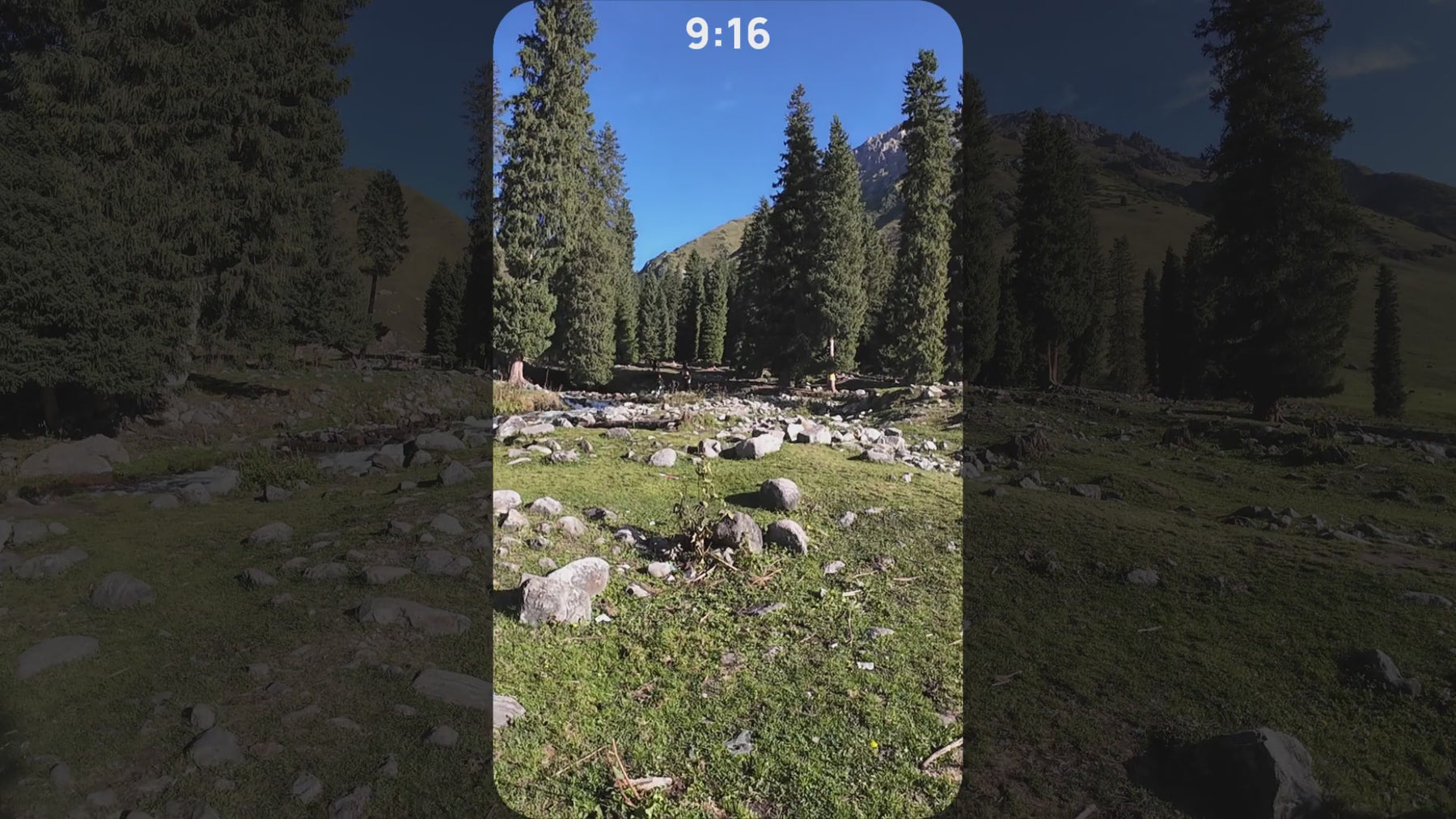 BleeqUp Rover video demonstrating landscape and portrait aspect ratio switching.